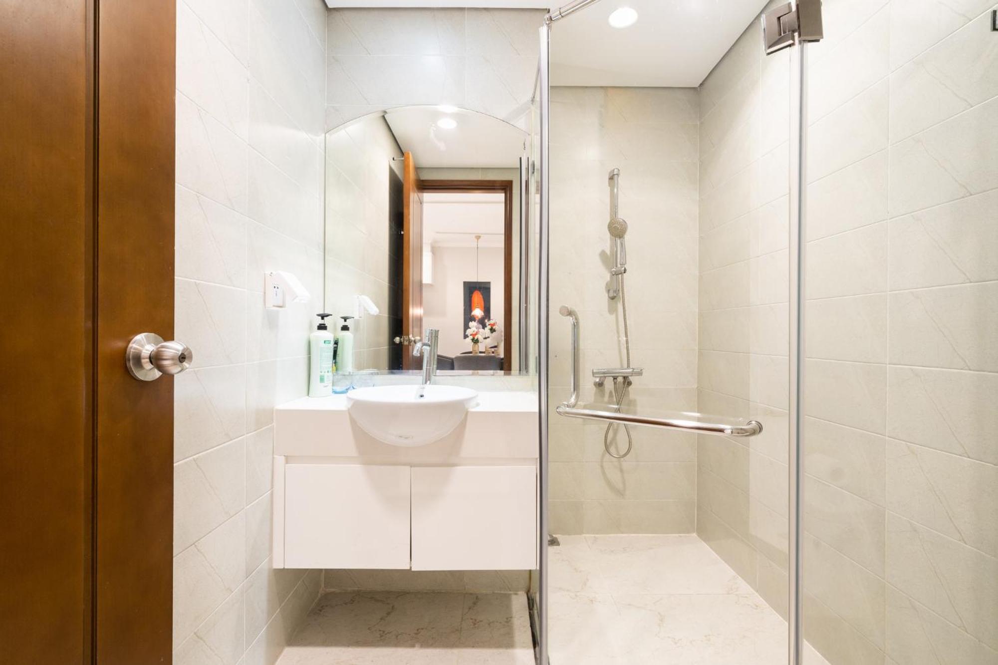 Aspire Apartment City View Vincentral Binh Thanh Хошимин Экстерьер фото